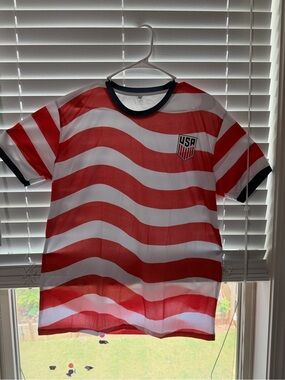 USA Red & White Wave Striped  soccar ⚽️ Tee
